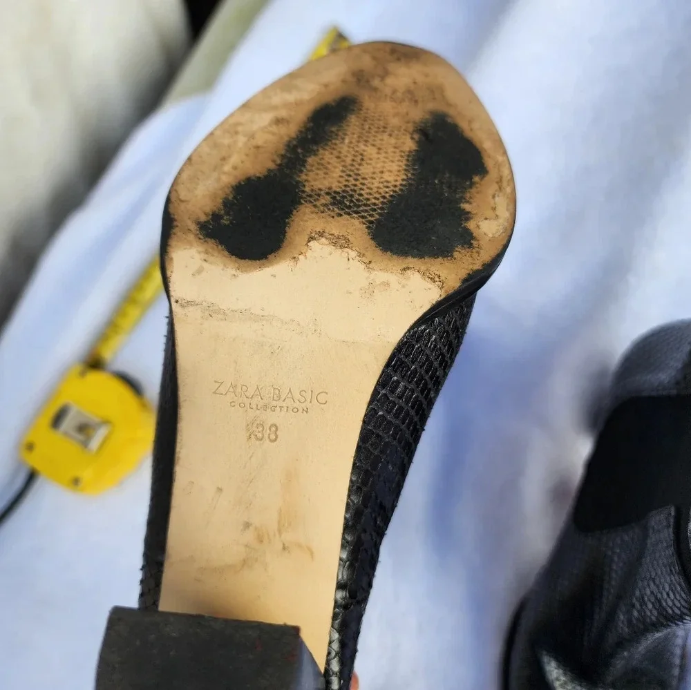 Zara Faux Snakeskin Chelsea Ankle Boots Black Pointed Toe Heeled 38 7.5 - Picture 6 of 12